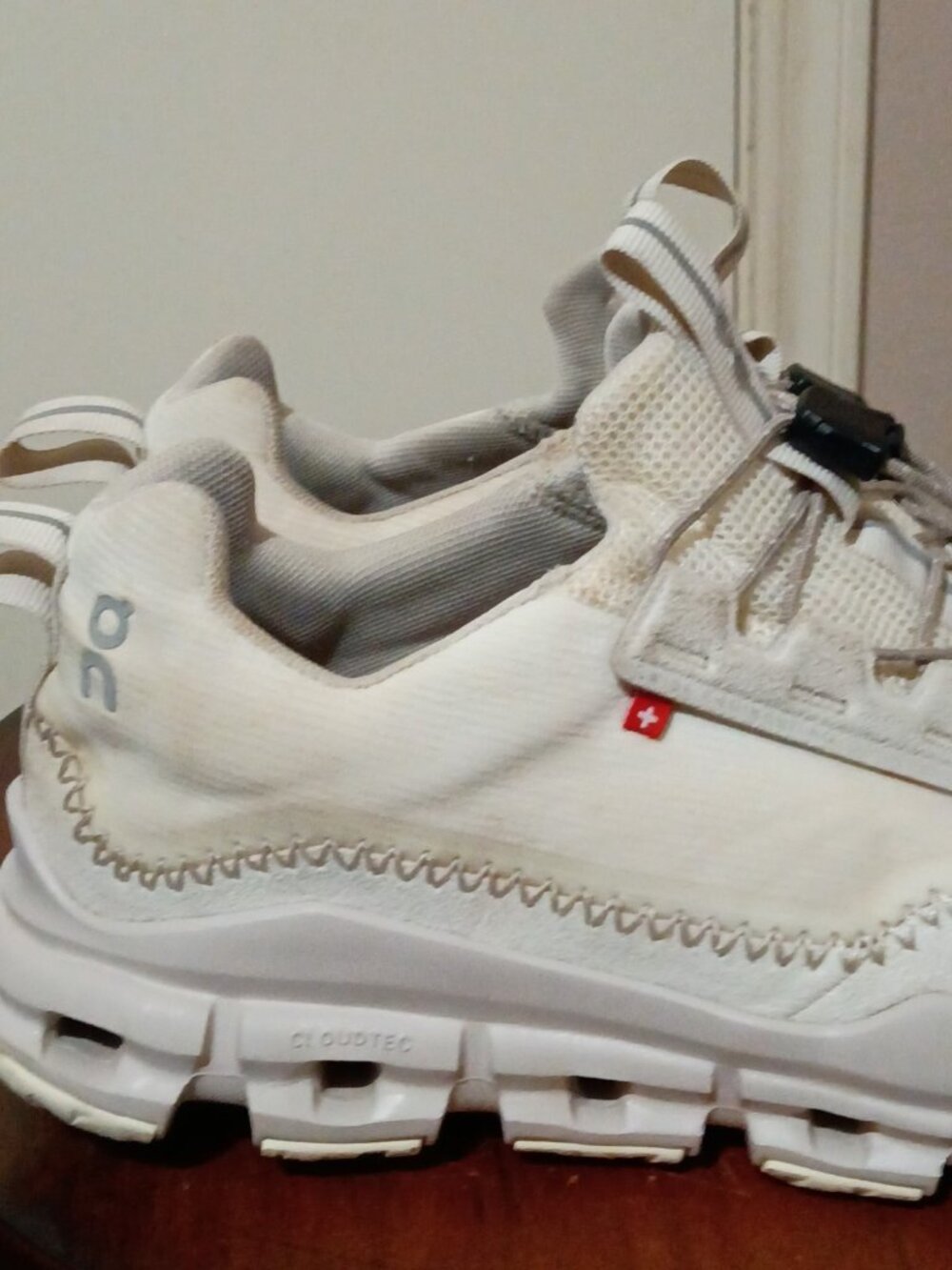 On Running Cloudaway Womens Shoes Size 9.5 Ivory Pearl 49.98945 Running Sneakers - Picture 4 of 13